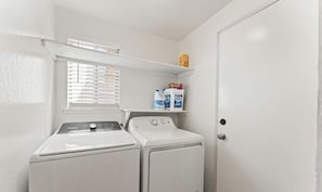 Interior - Cozy 3BR Family Home with Patio & BBQ grill, Close to Casinos and Shops (Reno)
