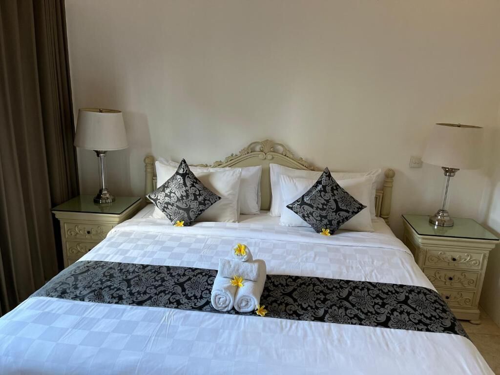 Klassieke villa, niet-roken, uitzicht op zwembad | Een strijkplank/strijkijzer, gratis wifi