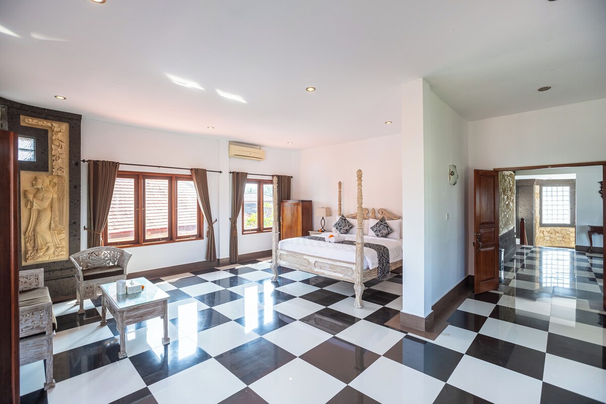 Villa, 4 Bedrooms, Non Smoking, Pool View | Desk, iron/ironing board (on request), free WiFi, bed sheets