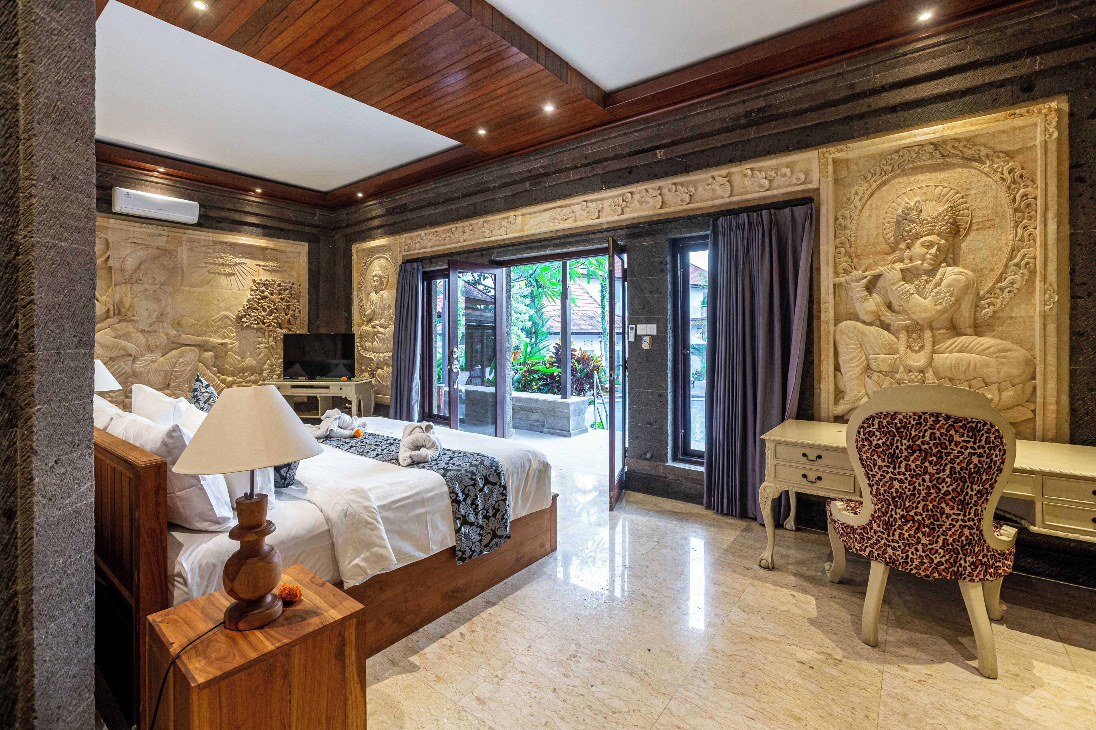 Villa, 1 Bedroom, Non Smoking, Garden Area | Desk, iron/ironing board (on request), WiFi (free), bed sheets