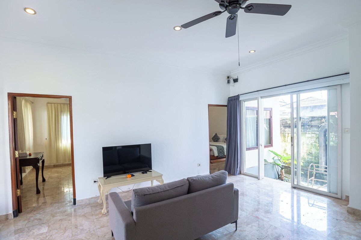 Villa, 2 Bedrooms, Non Smoking, Courtyard Area | Desk, iron/ironing board (on request), free WiFi, bed sheets