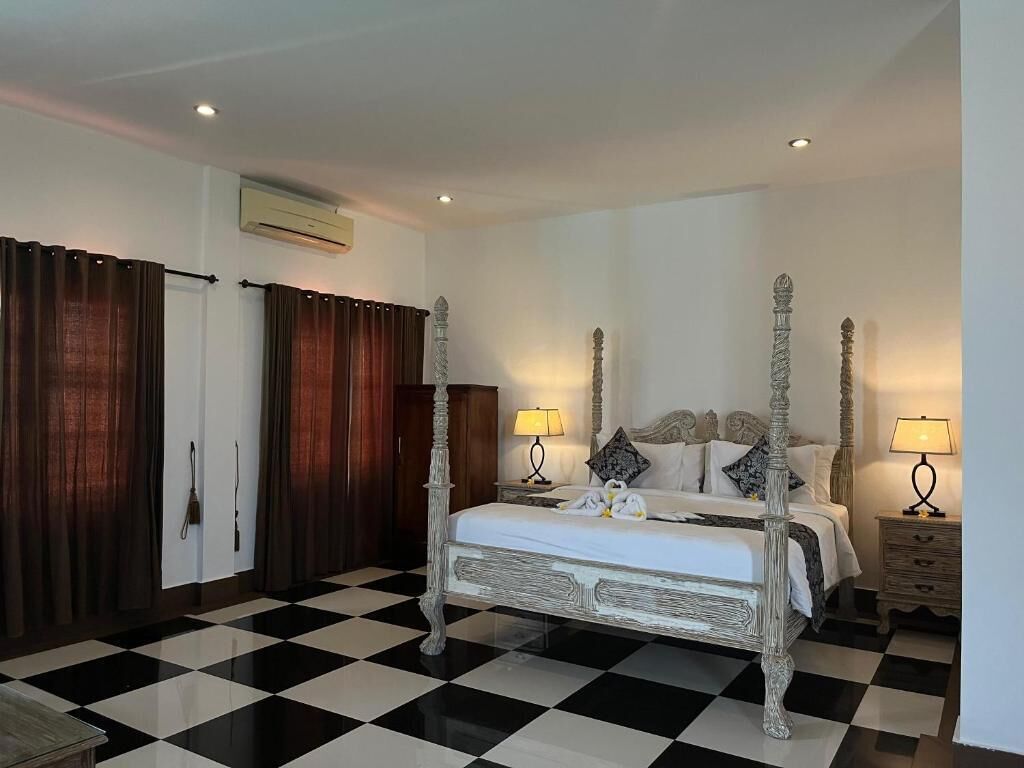 Klassieke villa, niet-roken, uitzicht op zwembad | Een strijkplank/strijkijzer, gratis wifi