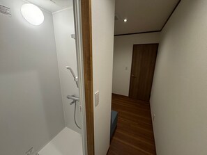 Bathroom - &GREEN Guest House HAKUBA (Hakuba)