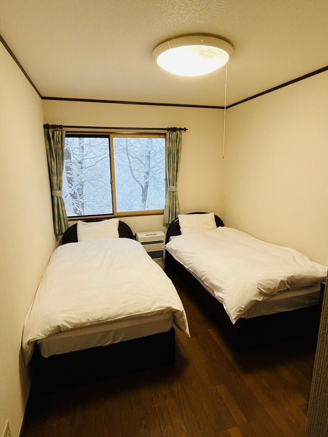 Twin Room, Non Smoking, Mountain View | Free WiFi