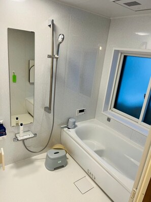 Bathroom - &GREEN Guest House HAKUBA (Hakuba)