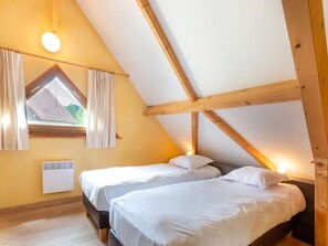 4 bedrooms, Internet - Beautiful house in a holiday park with a pool (Lacapelle Marival)