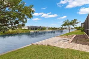 Property grounds - Villa Rosa (Cape Coral)