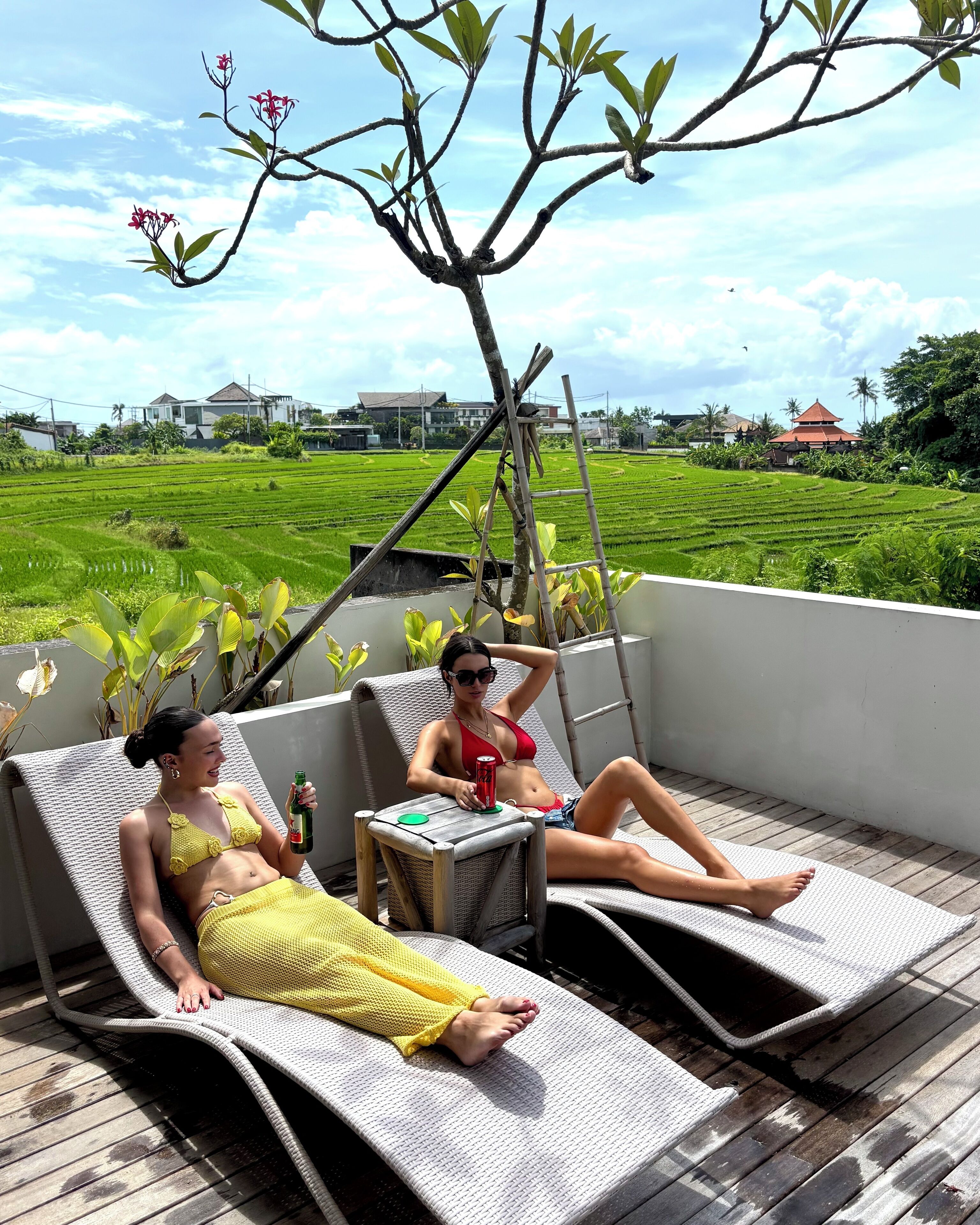 Hồ bơi ngoài trời 