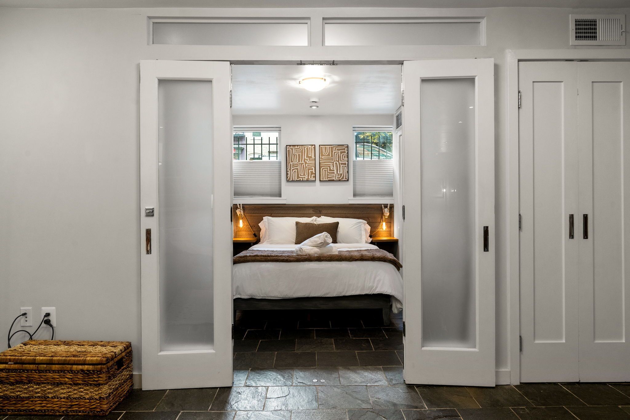 2 chambres, fer et planche à repasser, lit parapluie, Wi-Fi gratuit