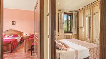 3 Schlafzimmer, Bügeleisen/Bügelbrett, Reisekinderbett, kostenloses WLAN