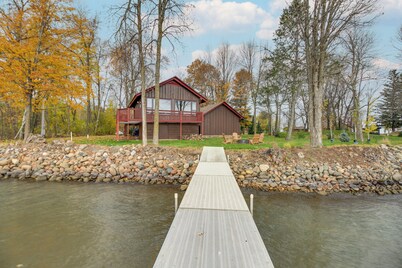 Mille Lacs Lake Cabin: Private Dock, Deck & Grill