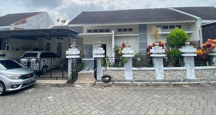 OYO 94935 Rahayu Homestay