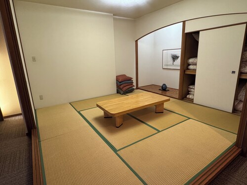 Jibuzaka Village Hotel