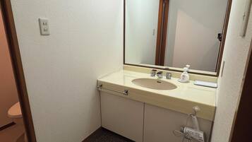 Desk, laptop workspace, free WiFi