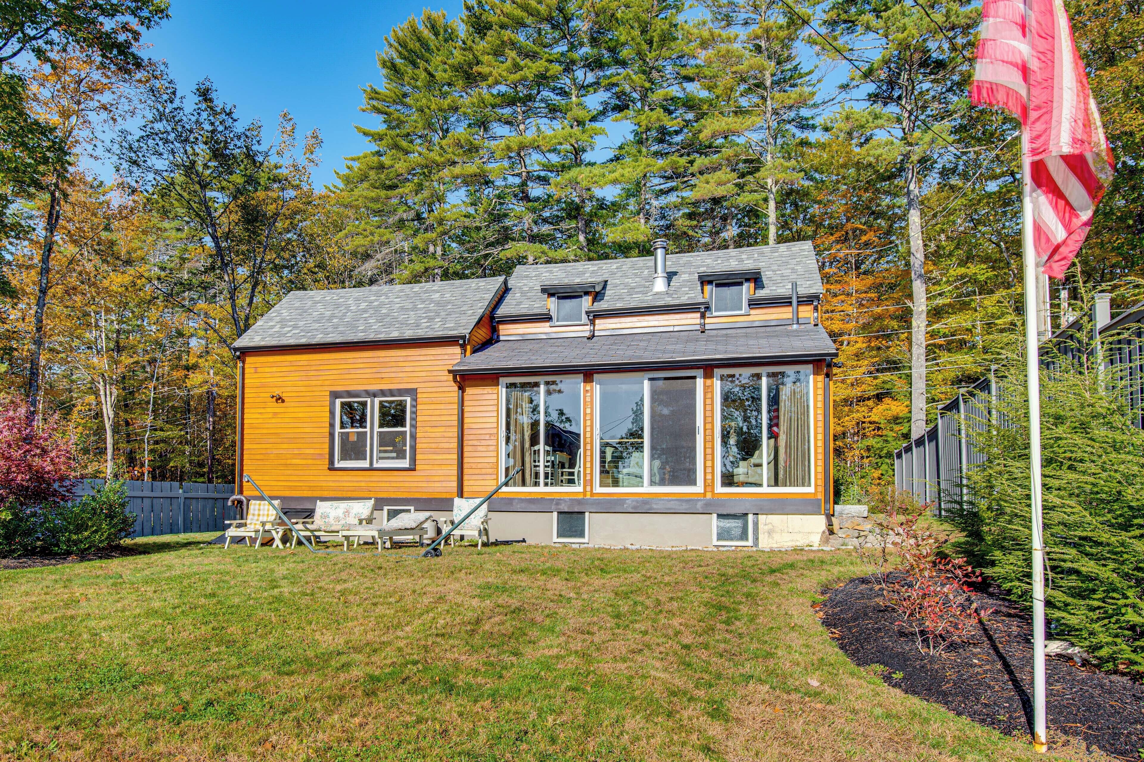 Center Harbor Vacation Rental | 2BR | 1.5BA | 1,500 Sq Ft | Steps to Enter