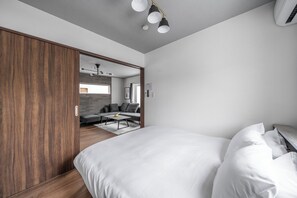 Desk, iron/ironing board, free WiFi, bed sheets - PREGIO ASAHIKAWA (Asahikawa)