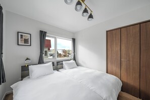 โต๊ะทำงาน, เตารีด/โต๊ะรีดผ้า, Wi-Fi ฟรี