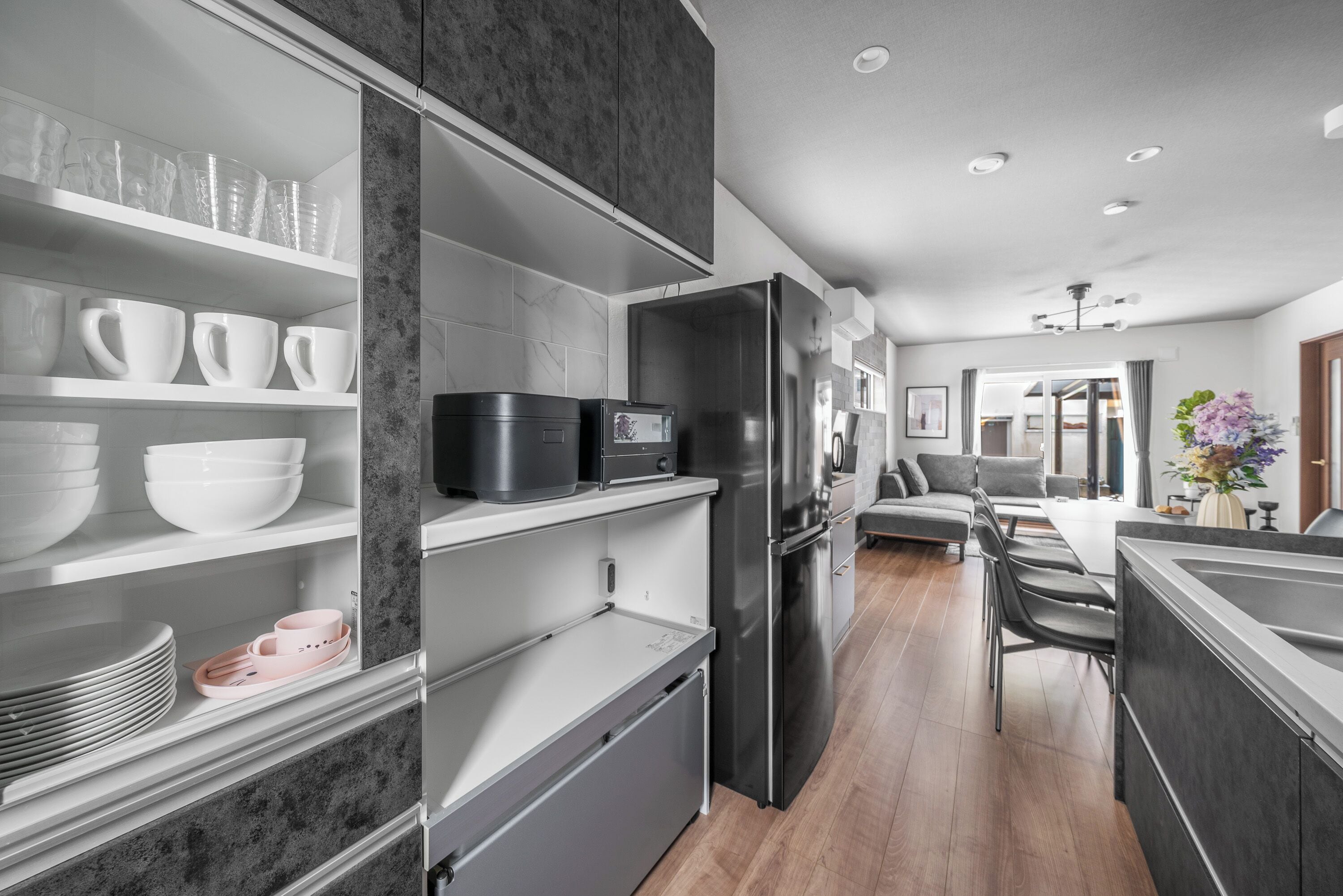 Fridge, microwave, stovetop, electric kettle