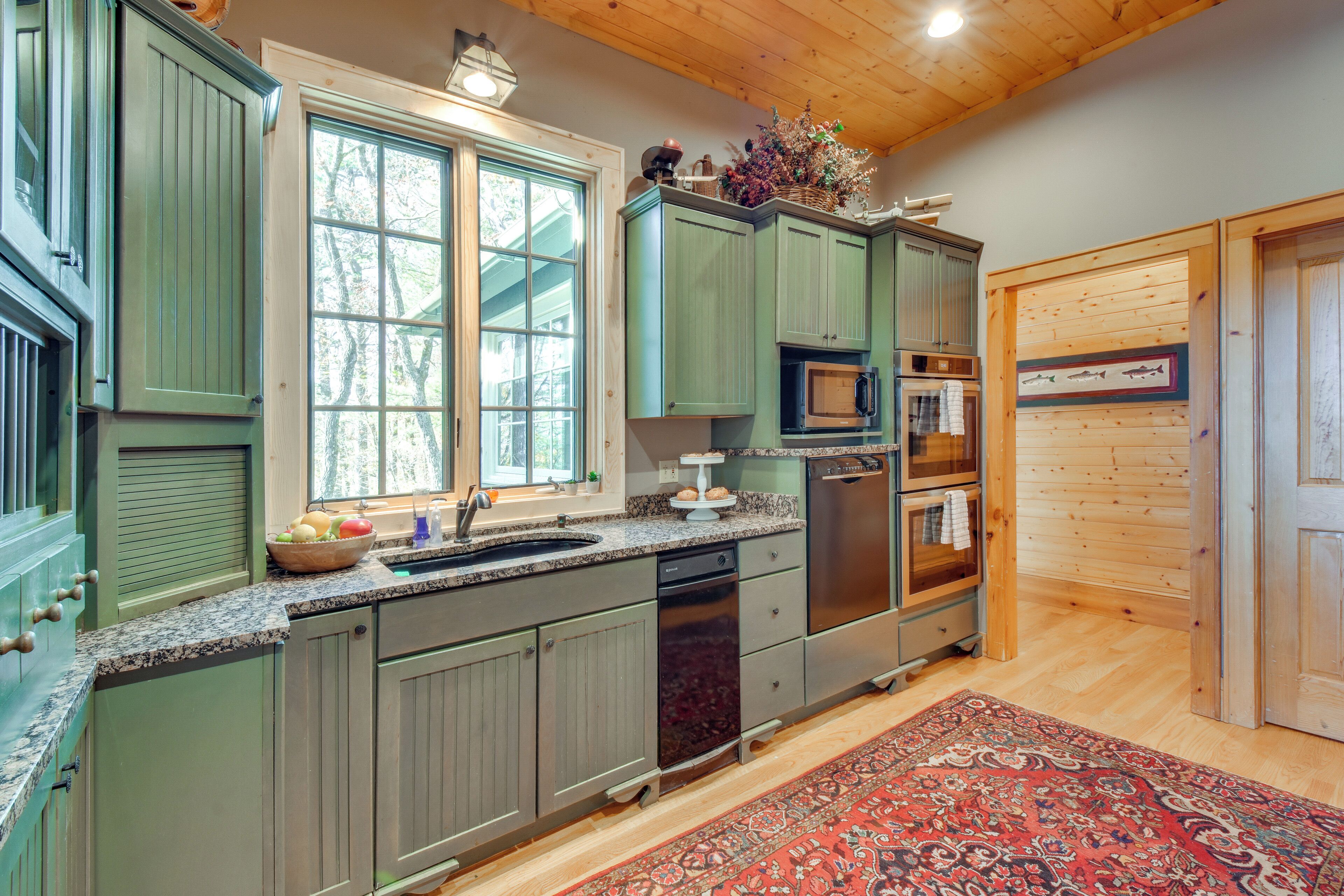 Refrigerador, microondas, parrilla de estufa y lavavajillas 