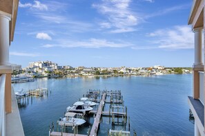 Exterior - Harborview Grande Condominium (Clearwater Beach)