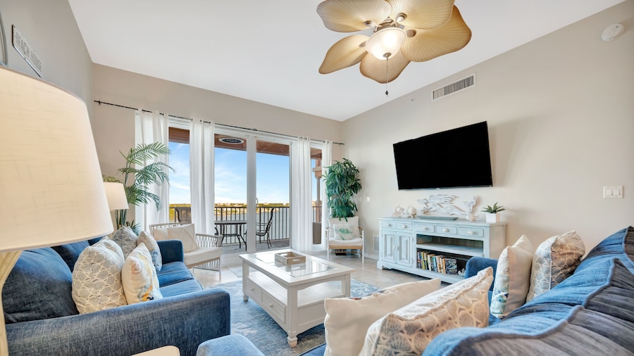 Harborview Grande Condominium