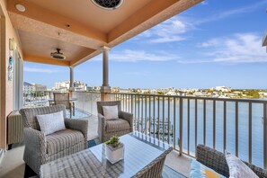Family Condo, 3 Bedrooms, Beachfront | Terrace/patio - Harborview Grande Condominium (Clearwater Beach)