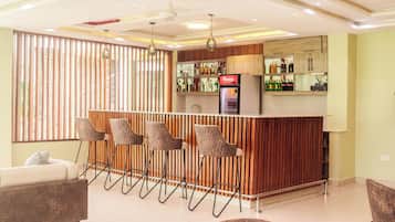 بار (في المنشاة)