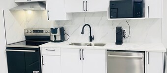 Stylish Kinglet Gardens Stay Near Big Lake, Lois Hole Park & West Edmonton Mall