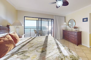 3 bedrooms, iron/ironing board, free WiFi - Beachfront 2BR with Large Gulf-View Balcony, Heated Pool, Hot Tub & Amazing Madeira Beach Sunsets. (Madeira Beach)