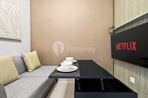 Leilighet, 1 soverom, havutsikt | Spisestue