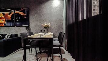 Basic Double Room | Living room