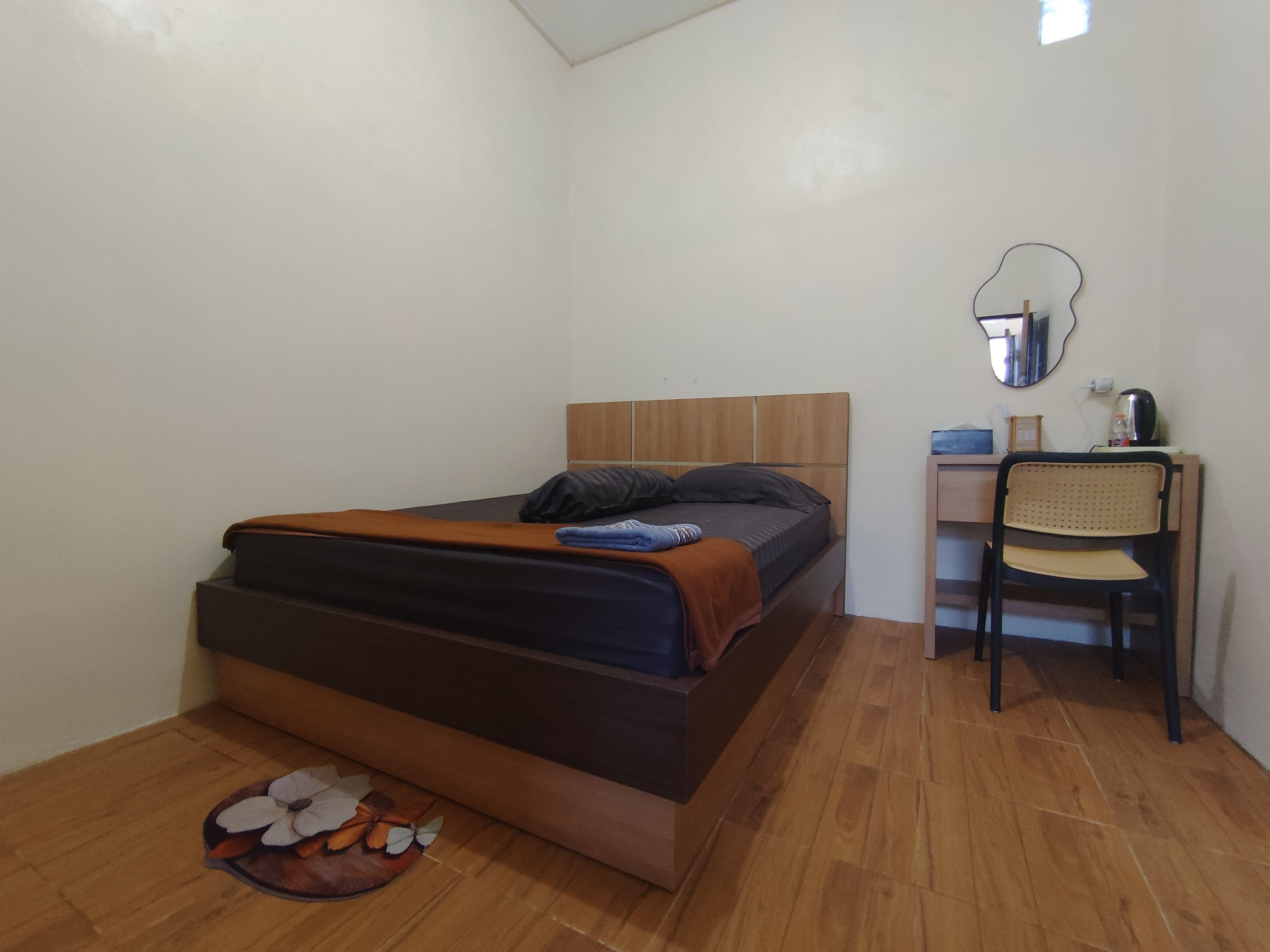 Deluxe Double Room | Free WiFi, bed sheets