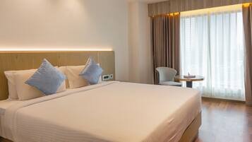 Deluxe Double Room | Egyptian cotton sheets, premium bedding, in-room safe, laptop workspace