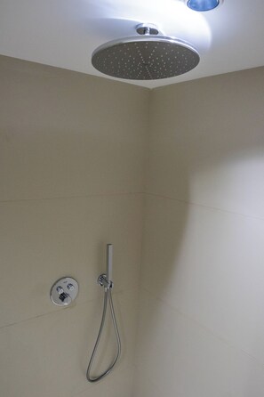 Free toiletries, hair dryer, towels, soap