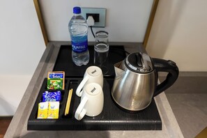 Egyptian cotton sheets, premium bedding, in-room safe, laptop workspace - Coral Reef (Kanayannur)