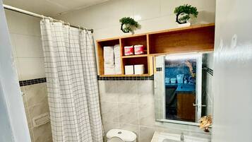 Apartment, 2 Bedrooms, Smoking, Balcony | Bathroom | Bathrobes, bidet, toilet paper