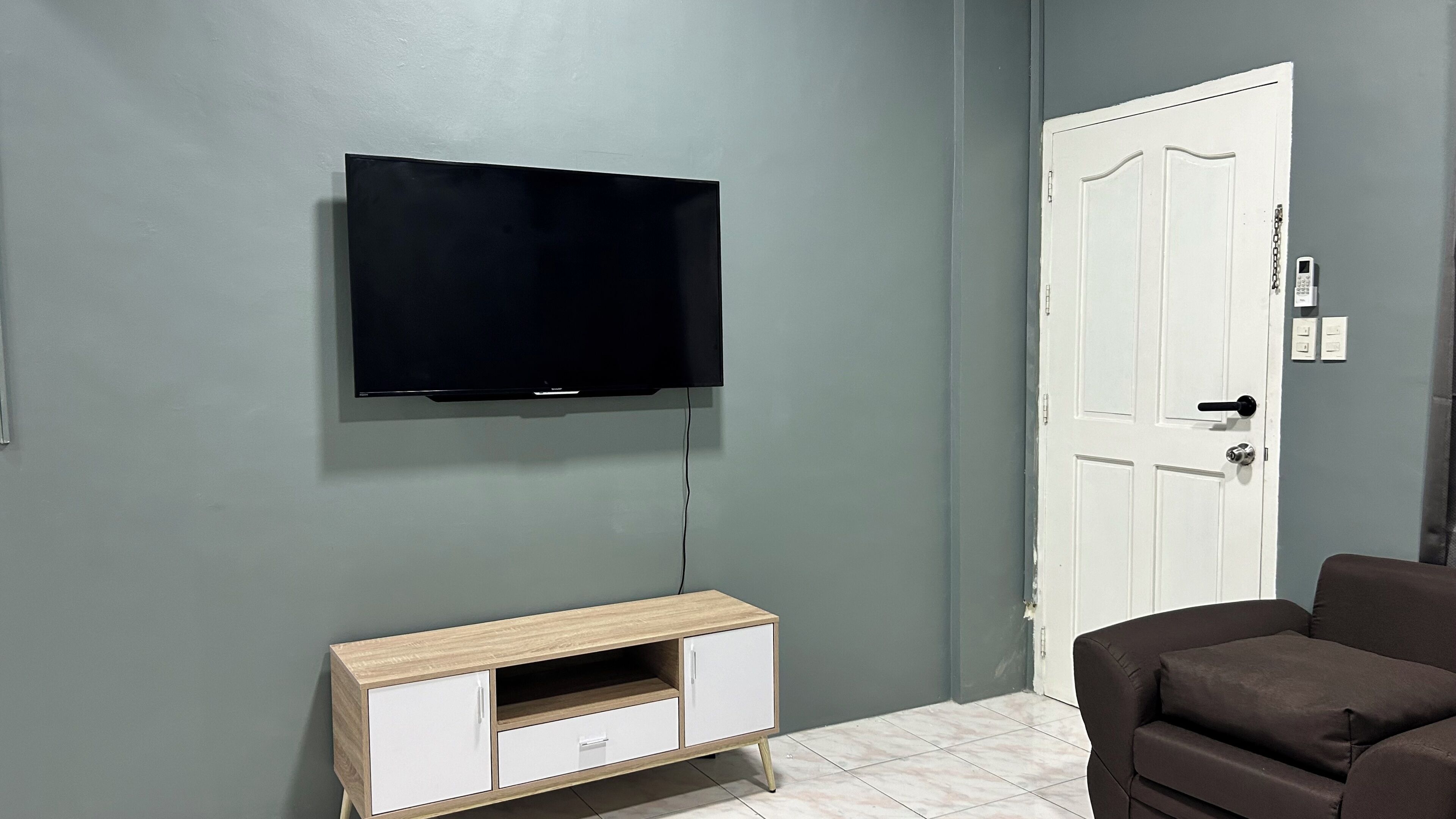 Apartment, 2 Bedrooms, Smoking, Balcony | Room amenity