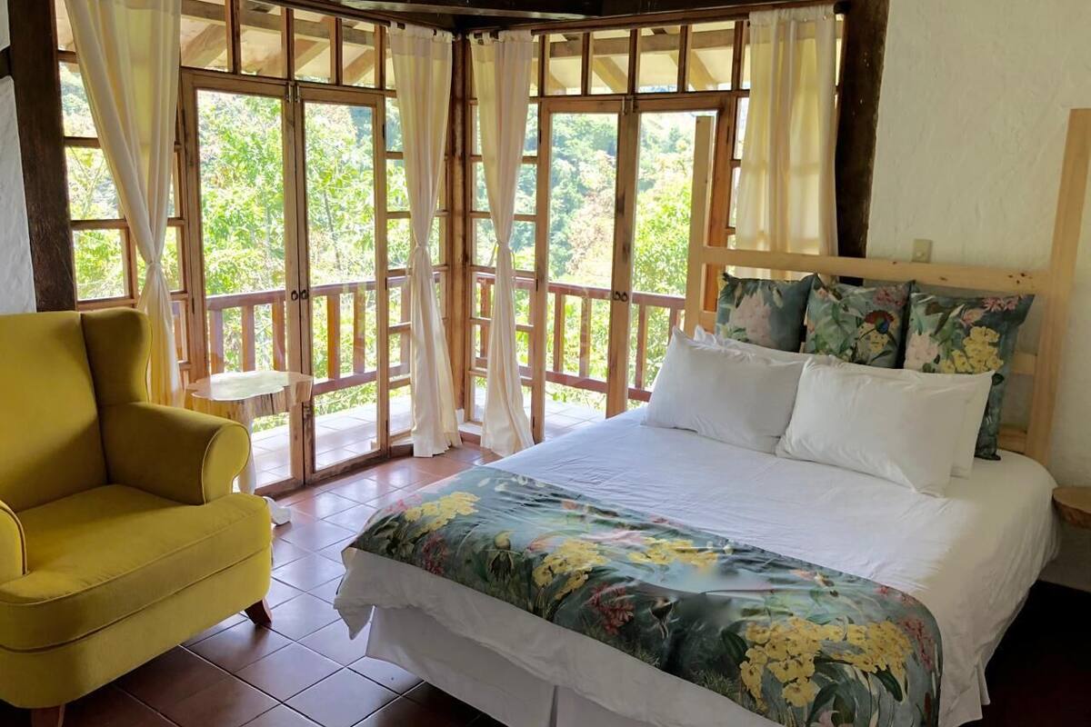 Suite Deluxe, vista al jardín | Wifi gratis 