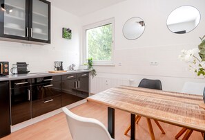 Fridge, microwave, stovetop, coffee/tea maker - Green Apartment for 4 | Food | Wifi (Essen)