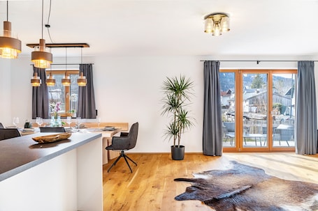 Dining. Apartment 'Luisa' with Mountain View, Private Terrace and Wi-Fi
