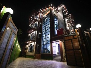 واجهة المنشأة