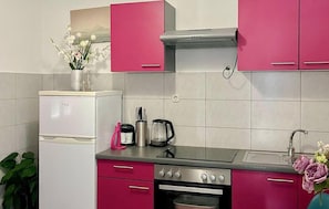 Cookware/dishes/utensils - 1 bedroom amazing apartment in Hvar (Hvar)