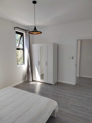 2 Schlafzimmer, Bügeleisen/Bügelbrett, WLAN, Bettwäsche