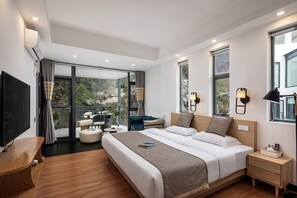 Senior Single Room | Free WiFi
