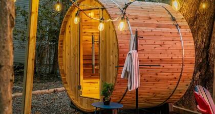 Sleeps 13 • Private Sauna • Hot Tub • Game Room