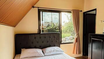 Familien-Ferienhaus, Gartenblick | Schreibtisch, kostenloses WLAN