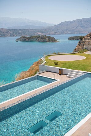 Innenpool, beheizter Pool