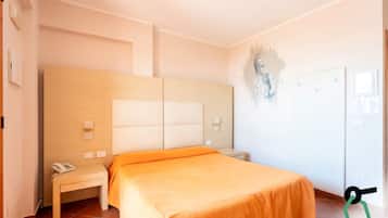 Minibar, free WiFi, bed sheets