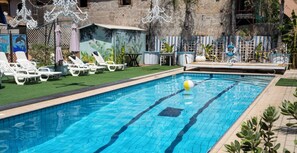 Alberca al aire libre por temporada 