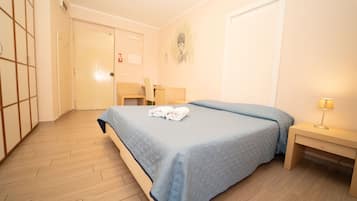 Doppelzimmer | Minibar, kostenloses WLAN, BettwÀsche